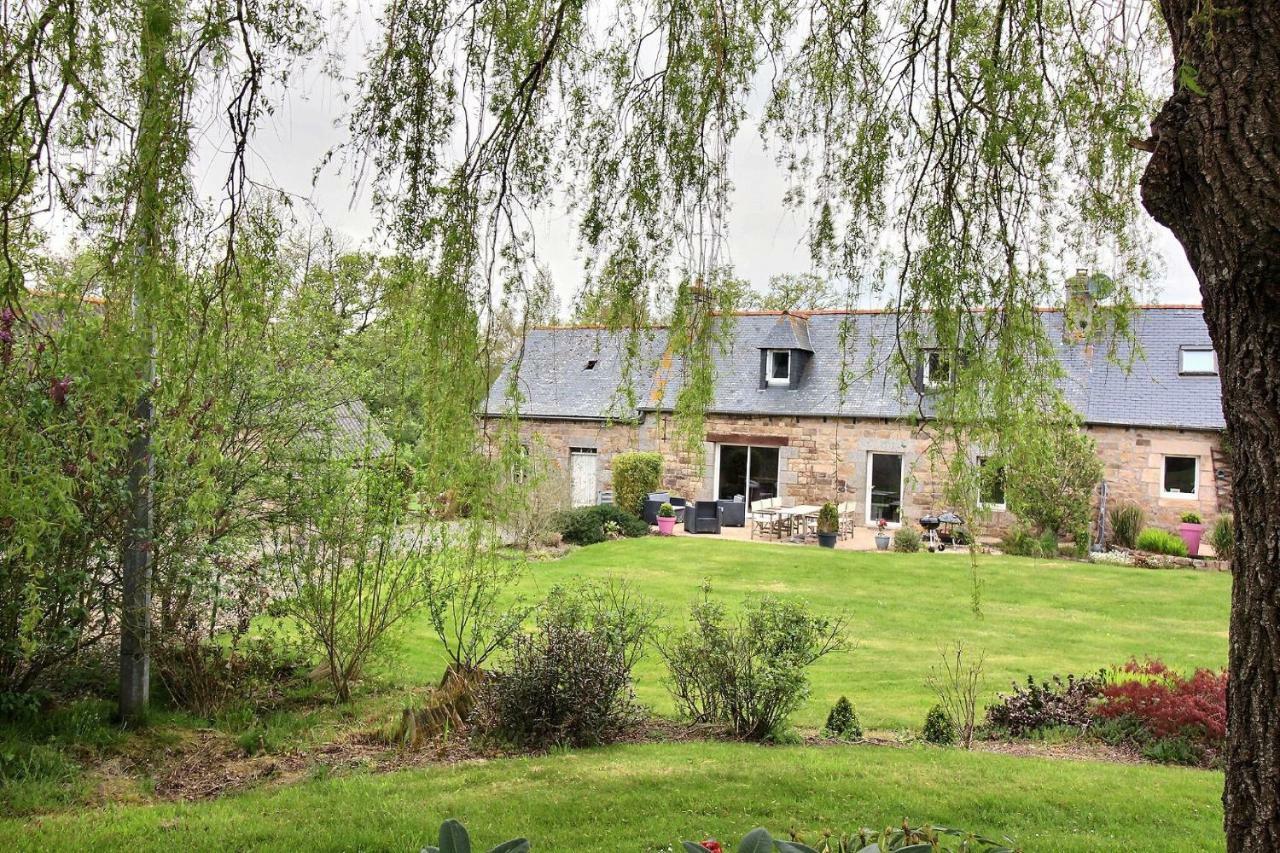 Maison A La Campagne Louargat Exterior foto